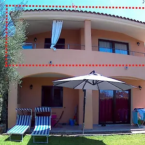 Casadelfaro Primo Piano 600mt Dalla , Olbia Italia